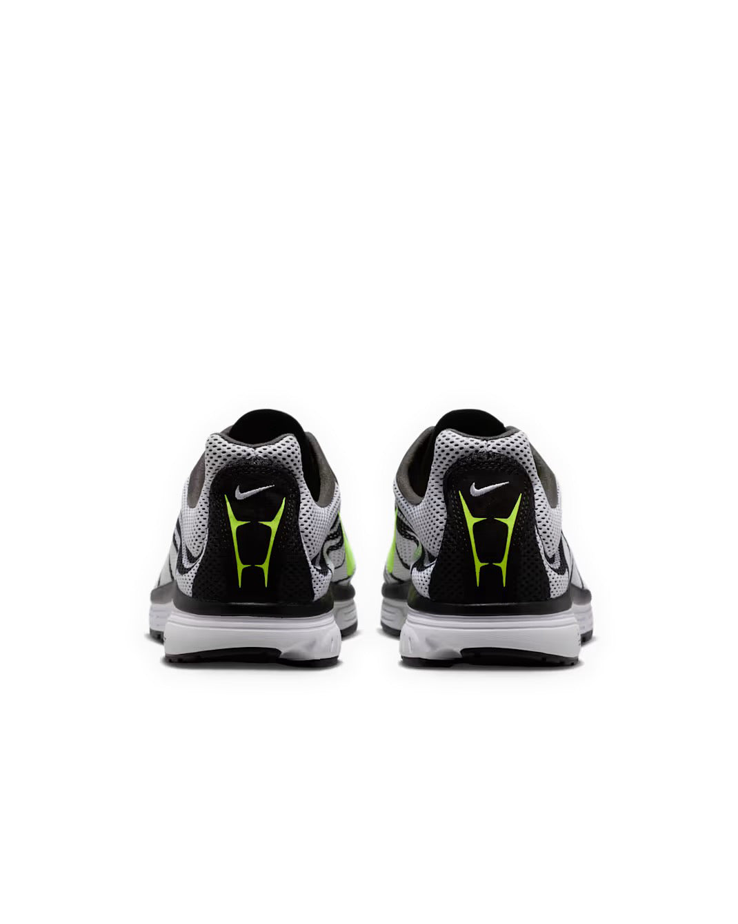 NIKE Streak 3