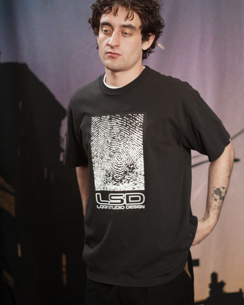 FINGERPRINT TEE